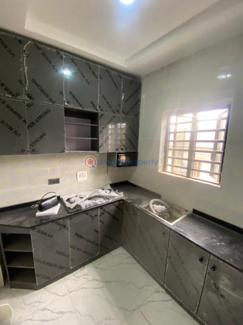 2 bedroom Block Of Flats For Sale Mtn Mast Gra Benin Edo - 9