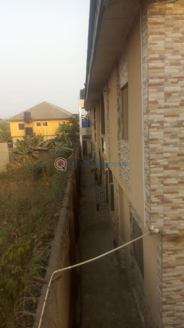 6 bedroom Townhouse For Sale Jakande Estate Ijegun Isolo Lagos - 7