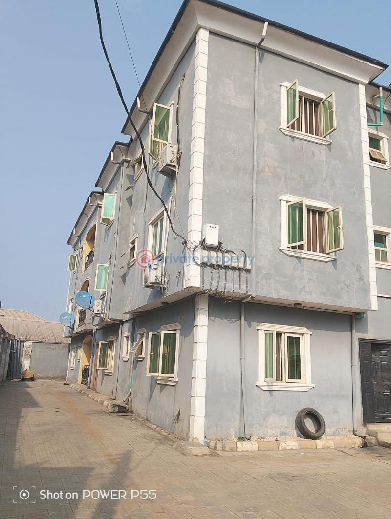 2 bedroom Block Of Flats For Sale Berger Ojodu Lagos - 6