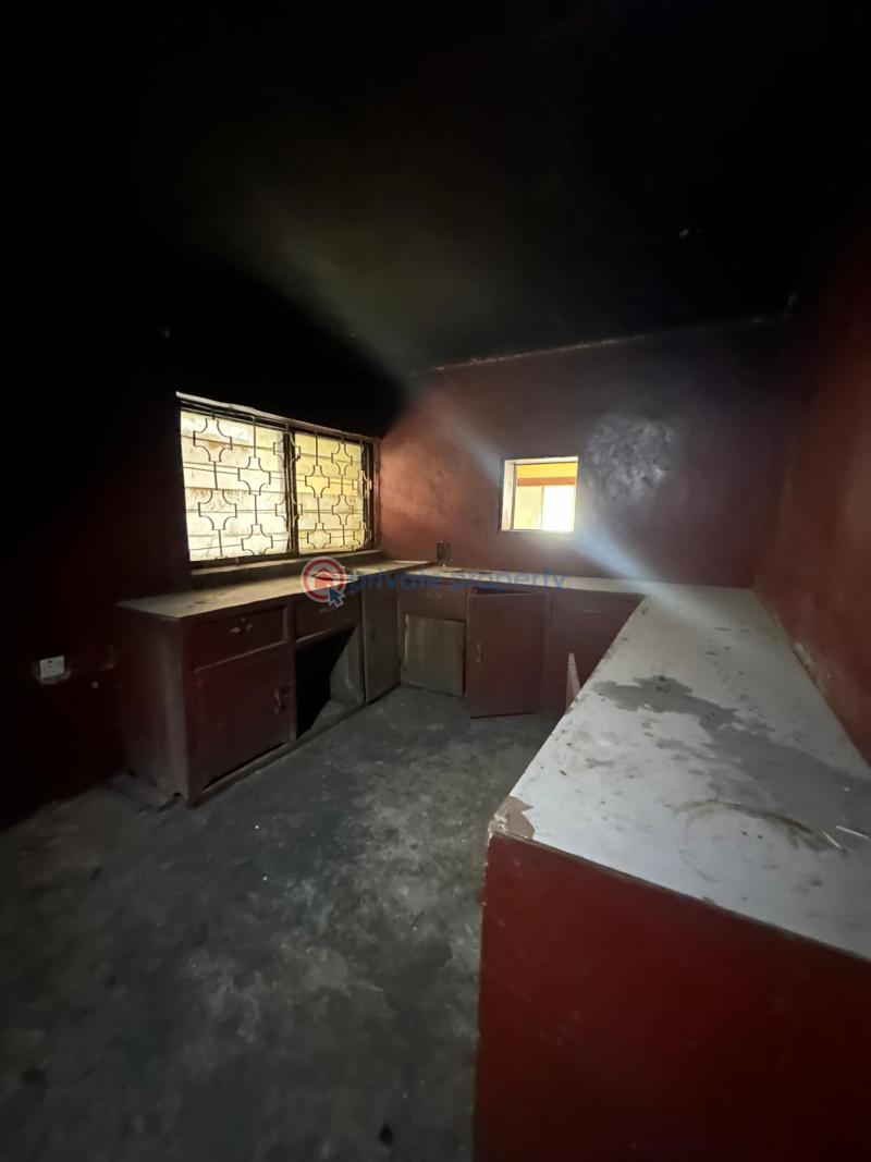 2 bedroom Block Of Flats For Sale Jankata Akala Express Ibadan Oyo - 3