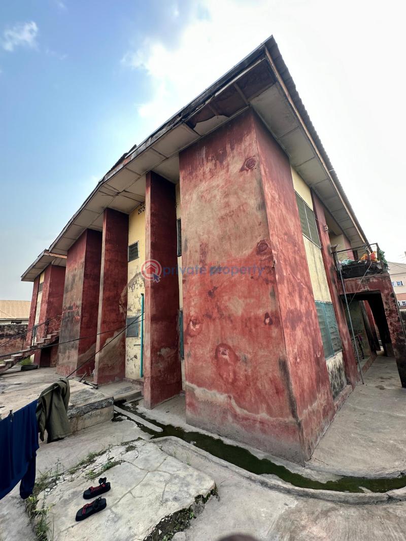 2 bedroom Block Of Flats For Sale Jankata Akala Express Ibadan Oyo - 5