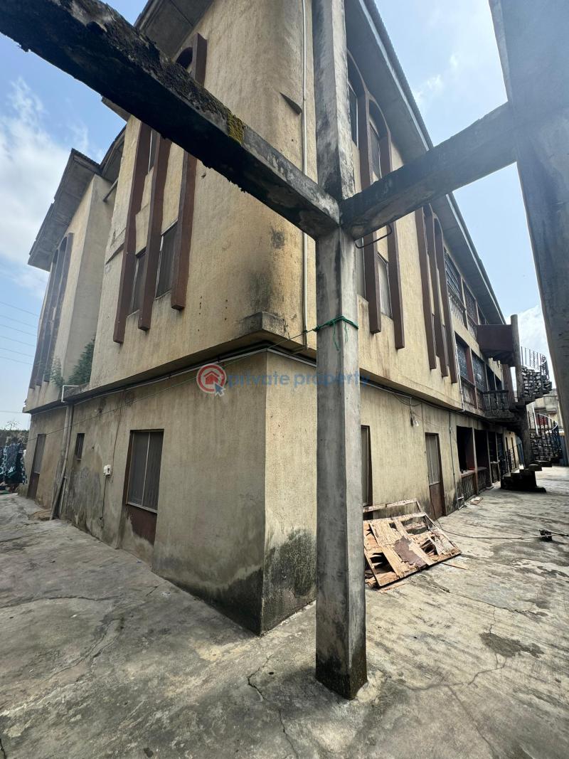 3 bedroom Block Of Flats For Sale Berger Ojodu Lagos - 1