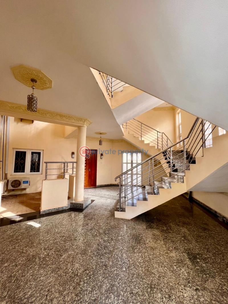 3 bedroom Block Of Flats For Sale Durumi Abuja Phase 2  - 9