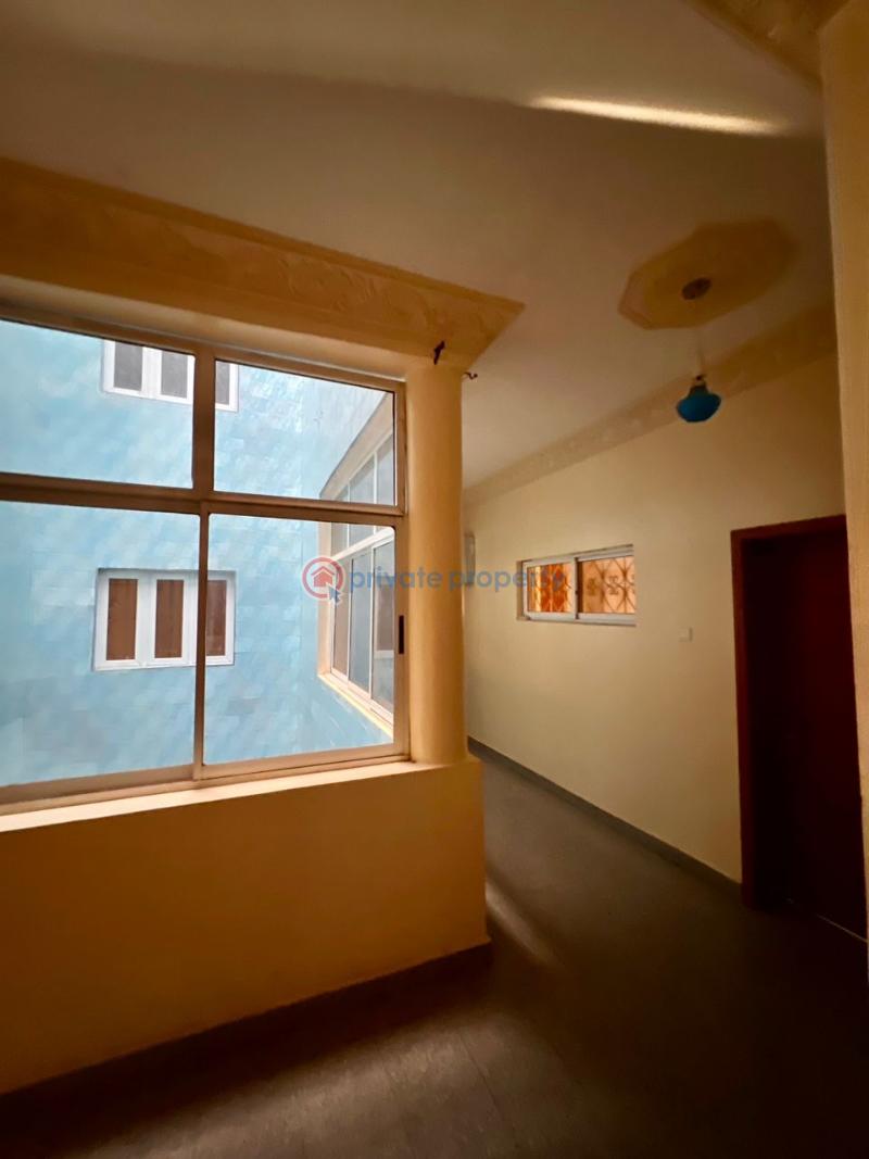 3 bedroom Block Of Flats For Sale Durumi Abuja Phase 2  - 3