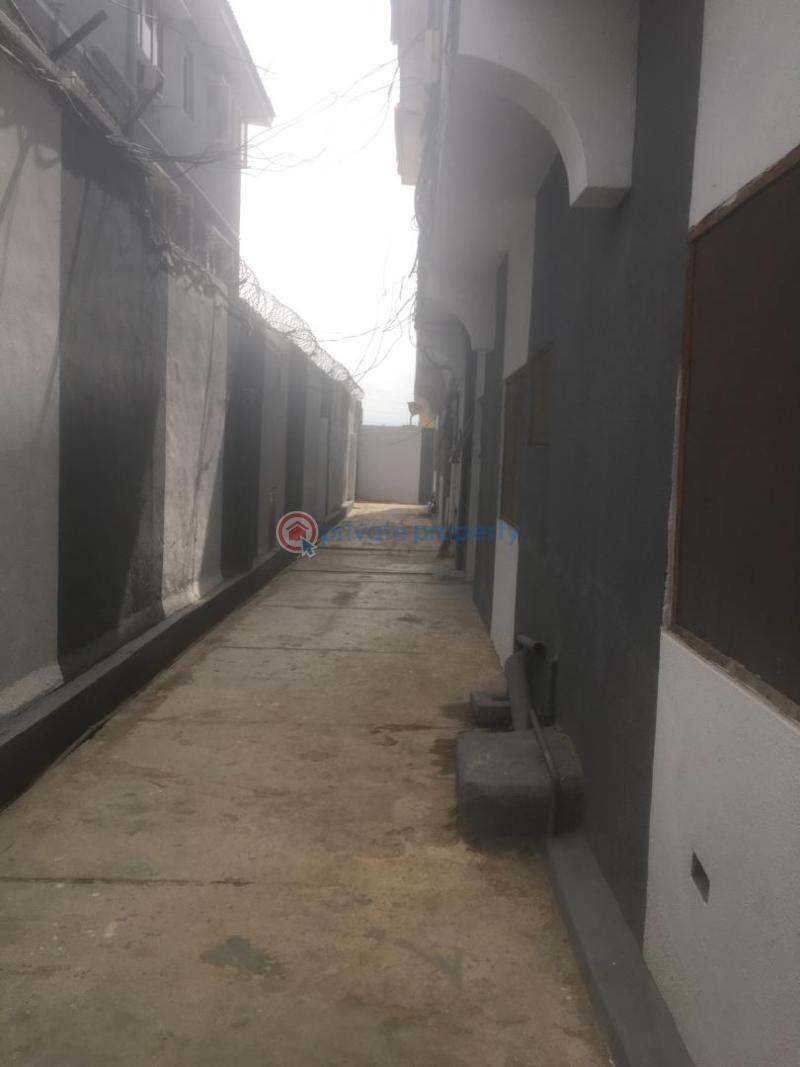 3 bedroom Block Of Flats For Sale Ifako-Gbagada Lagos - 1