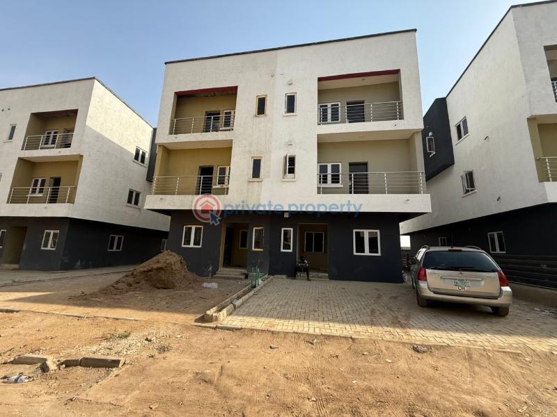 3 bedroom House For Rent Jahi Abuja Phase 2  - 0