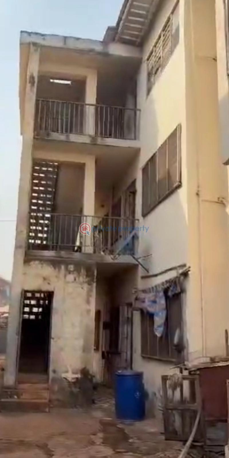 6 units of 3 bedrooms flat - 0 10 bedroom Townhouse For Sale Ugbene Layout, Very Close To Bishop Okoye Juniorate Abakpa Nike Enugu Area  - 0