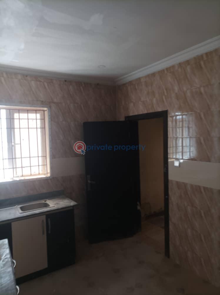 6 units of 3bedroom and 2 units of 2bedrooms flats - 3 10 bedroom Block Of Flats For Rent Ikate Lekki Phase 1 Lagos - 3