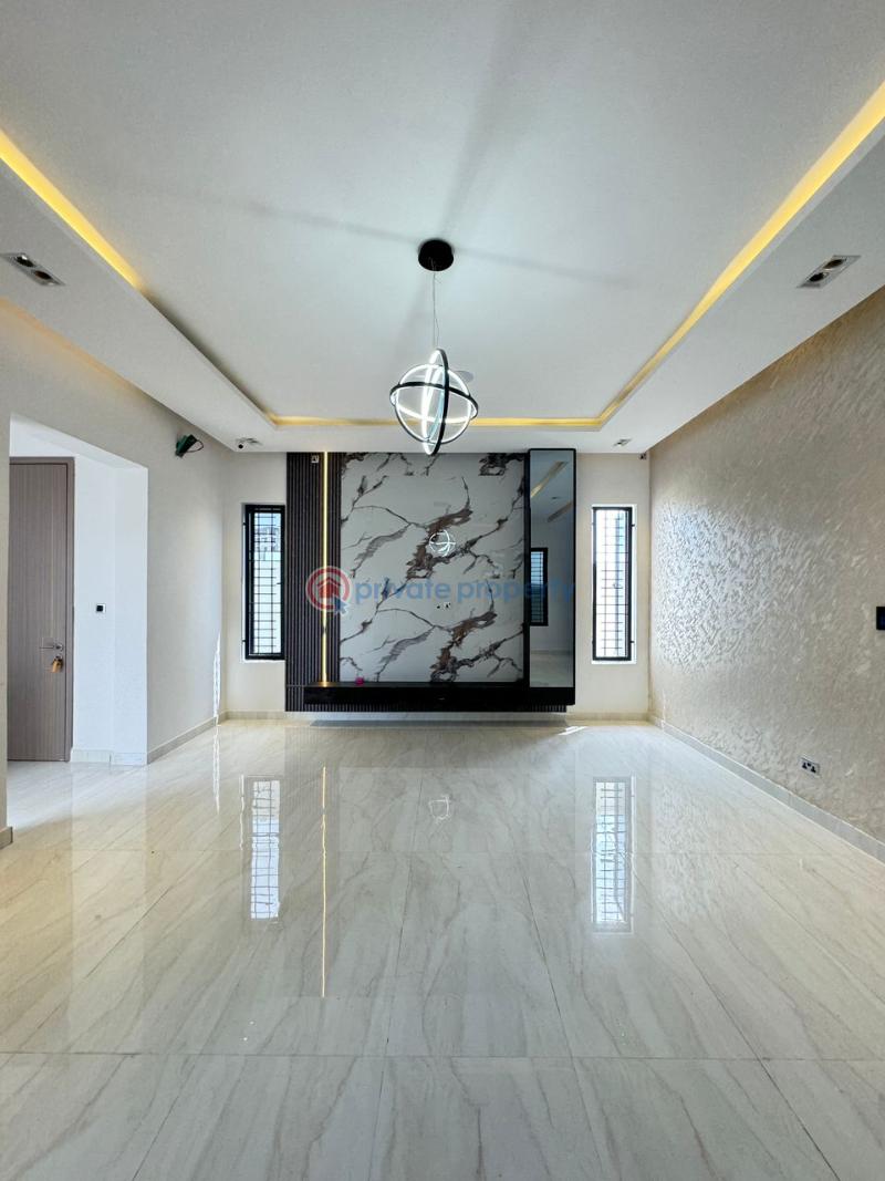 5 bedroom House For Sale Lekki Lagos - 2