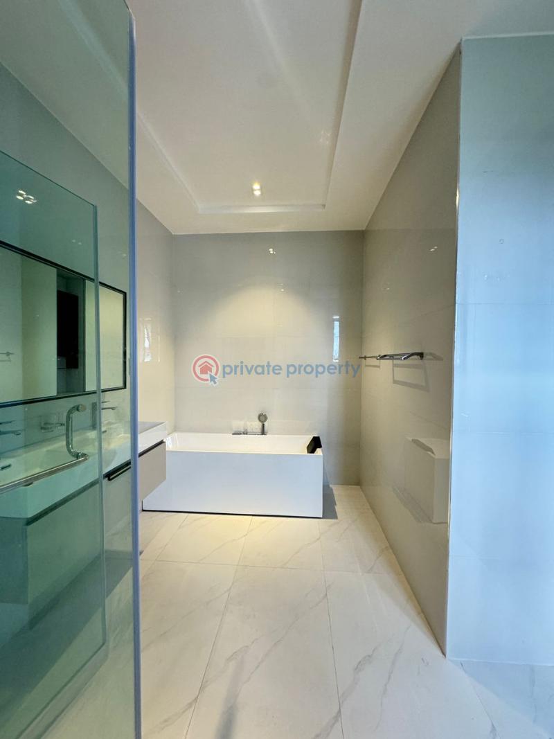 5 bedroom House For Sale Lekki Lagos - 9