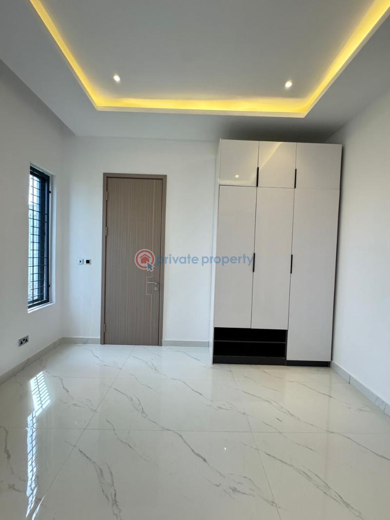 5 bedroom House For Sale Lekki Lagos - 6