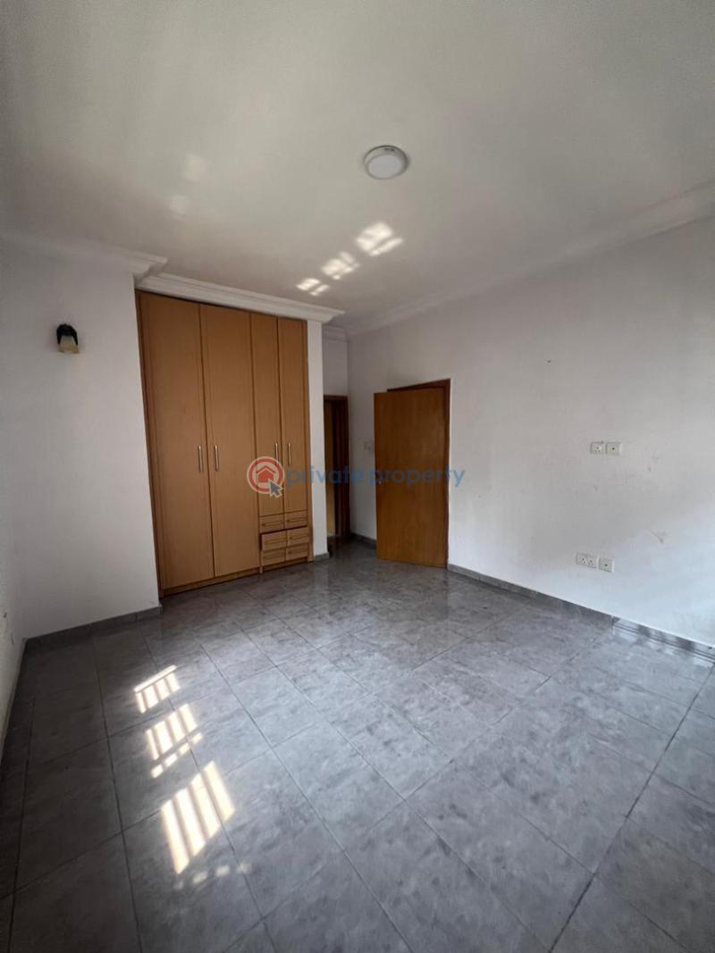 4 bedroom Terraced Duplex For Sale Richmond Gate Estate Ikate Ikate Elegushi Lekki Lagos - 16