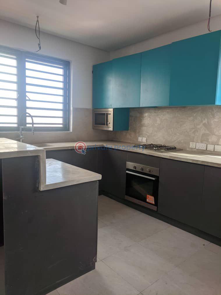 4 bedroom Duplex For Sale Okupe Estate Maryland Ikeja Lagos - 3