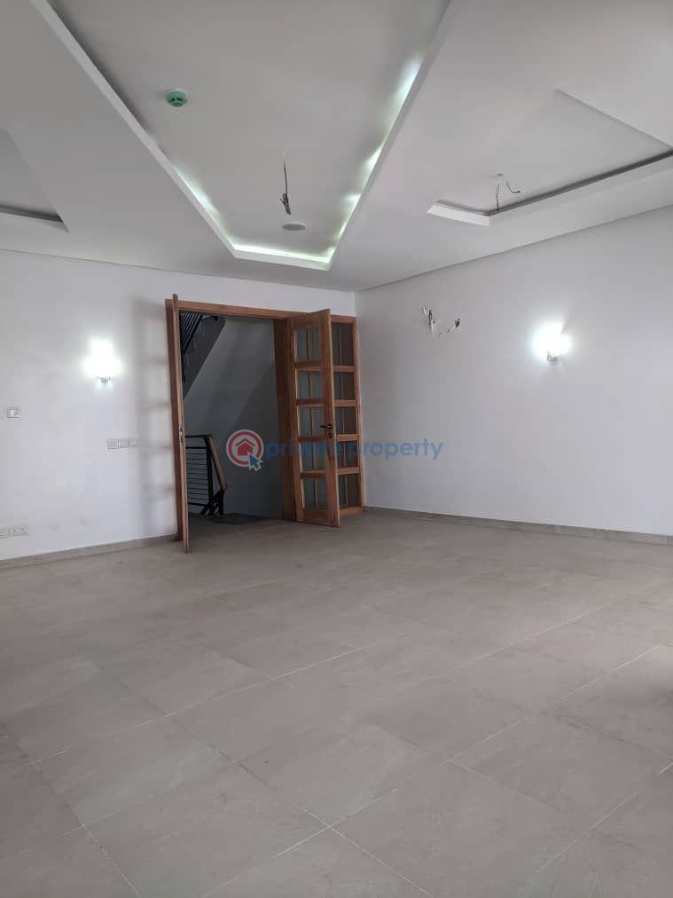 4 bedroom Duplex For Sale Okupe Estate Maryland Ikeja Lagos - 4