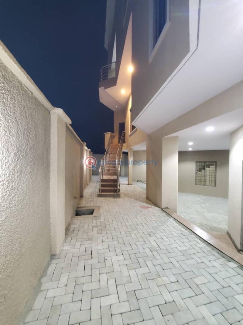 4 bedroom Terraced Duplex For Sale Guzape Abuja Phase 1  - 3