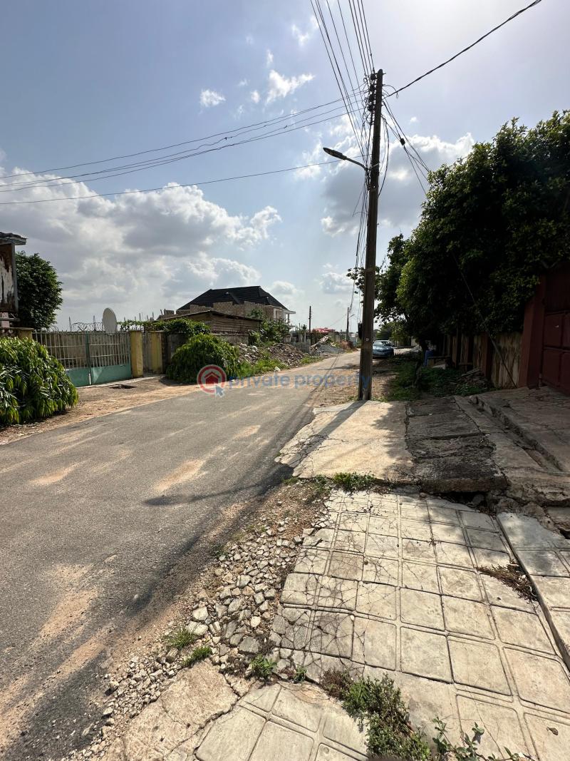 Residential Land For Sale Paul Hendrick Off Aare Avenue New Bodija Ibadan Oyo - 1
