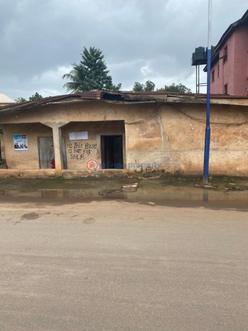 600sqmts of land with building facing the tarred access - 1 Mixed use Land For Sale Apiti Street, Orji, Owerri North Lga Owerri Imo - 1