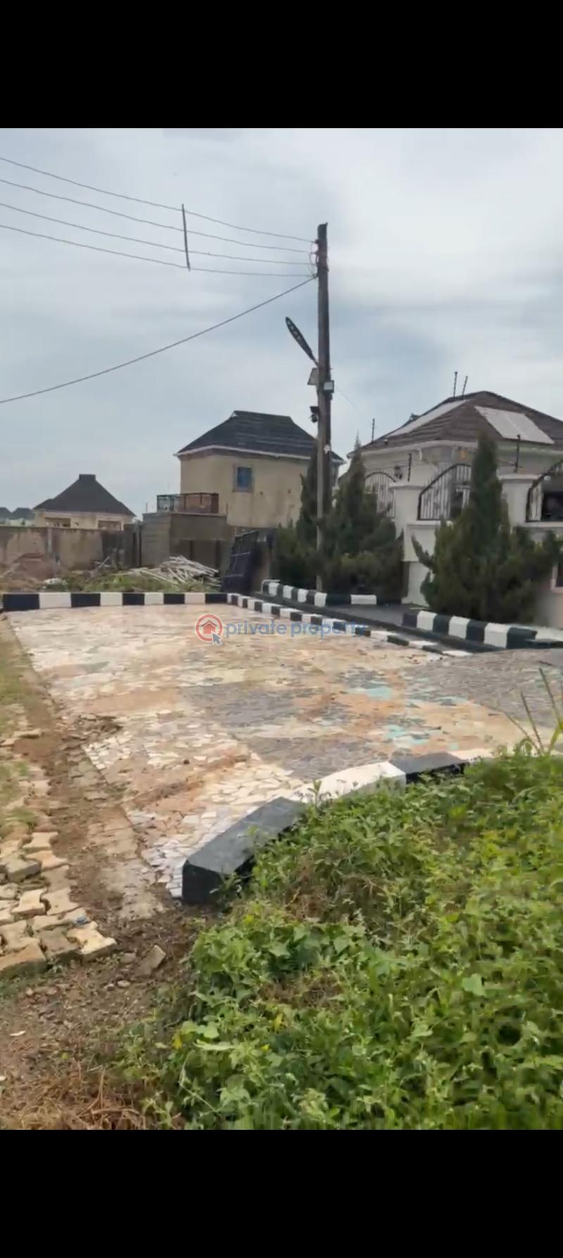Land For Sale At Olark Avenue Akala Way Akobo Eside Npg Gardens Ibadan Oyo - 0