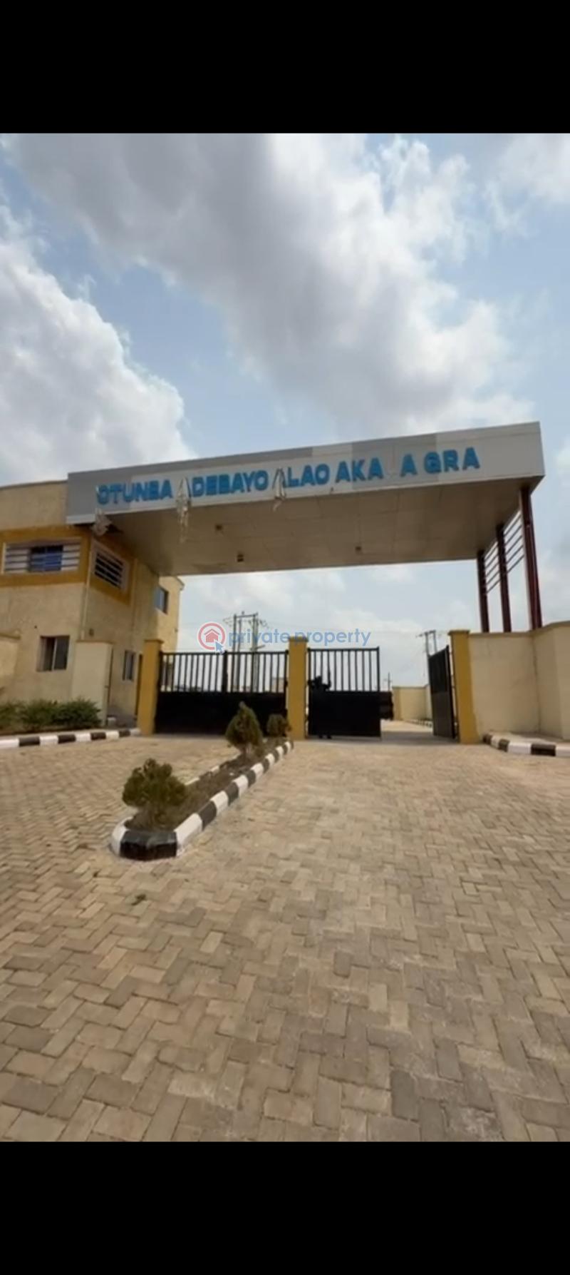Land For Sale At Adebayo Alao Akala Gra, Akobo. Ibadan Oyo - 1