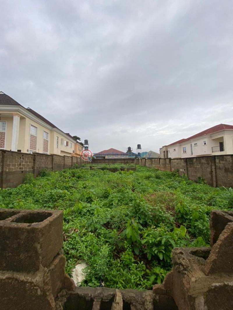 For sale Land Akobo, Kolapo Ishola Gra Ibadan Oyo (PID 1PASKK