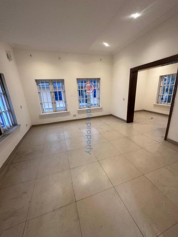 5 bedroom House For Rent Lekki Scheme 2 Ajah Lagos - 7