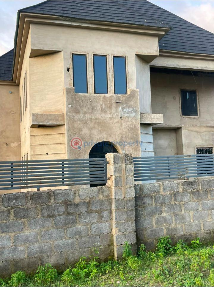 6 bedroom Detached Duplex For Sale In An Estate At Airport Road Lugbe Abuja Lugbe Abuja Phase 4  - 1