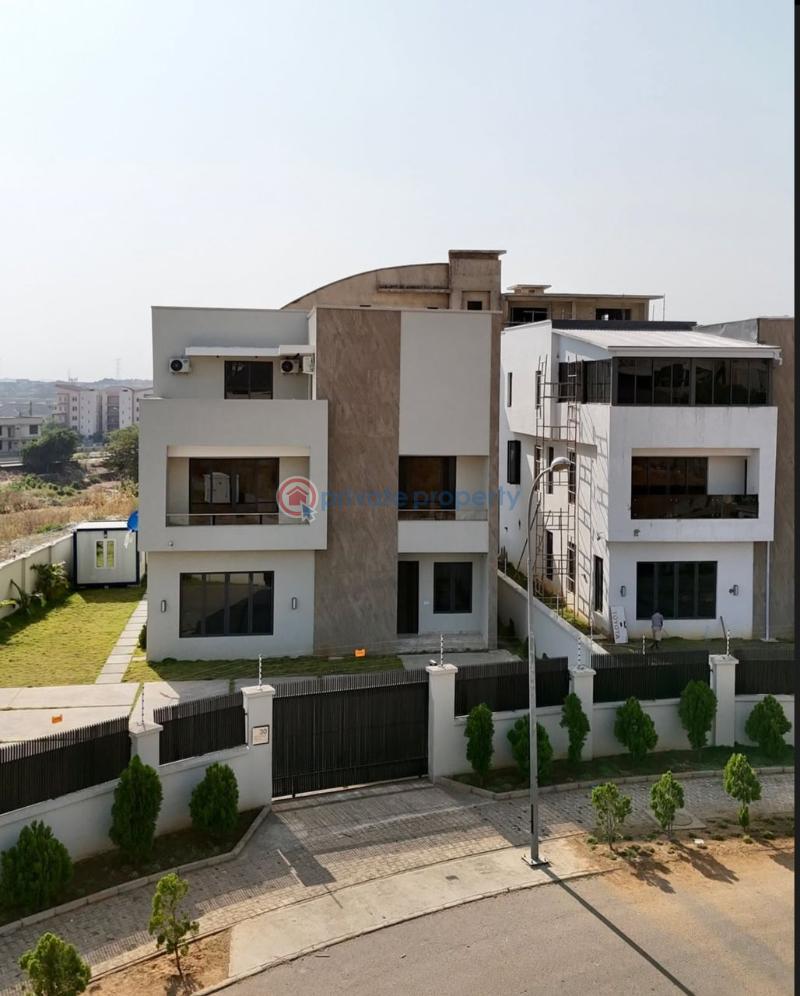 6 bedroom Detached Duplex For Sale Estate Wuse Abuja Phase 1 