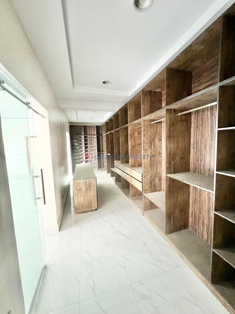 6 bedroom Detached Duplex For Sale Lekki Phase 1 Lagos - 13