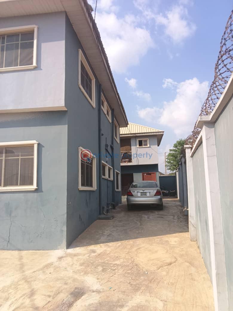 2 bedroom Block Of Flats For Sale Idi Ahun Elebu Oluyole Extension Akala Express Ibadan Oyo - 3