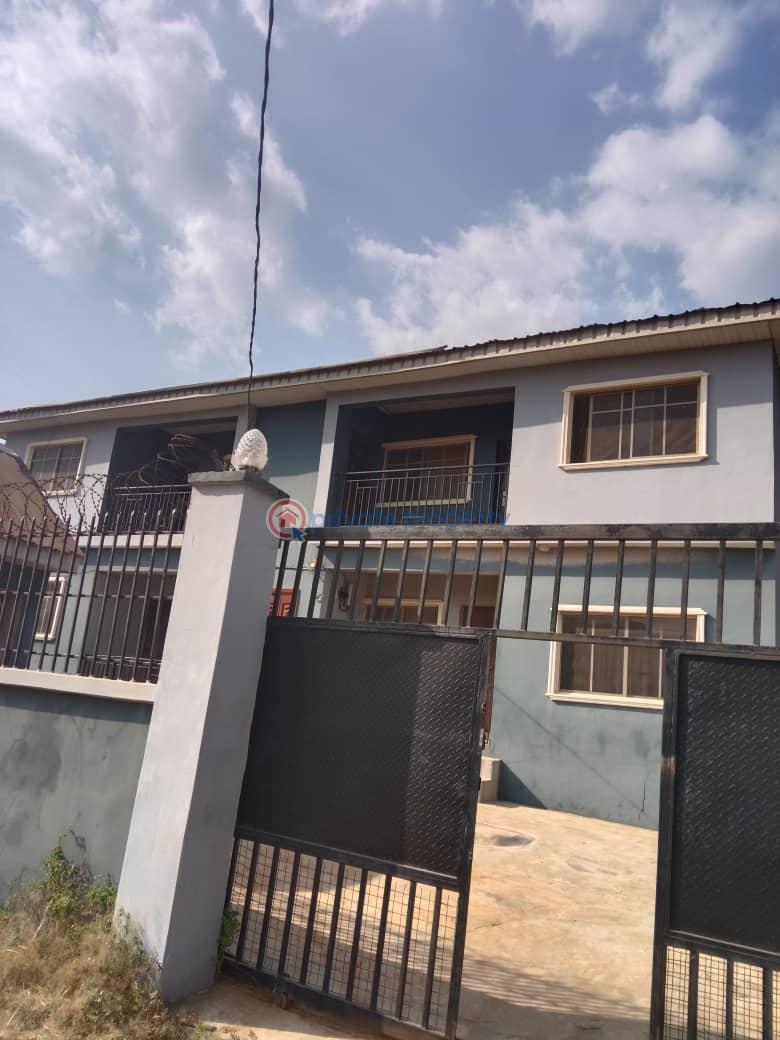 2 bedroom Block Of Flats For Sale Idi Ahun Elebu Oluyole Extension Akala Express Ibadan Oyo - 0