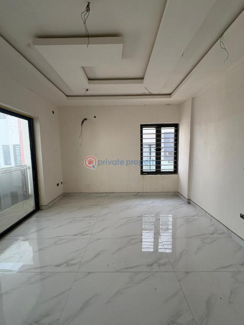 7 bedroom House For Sale Lekki Lagos - 1