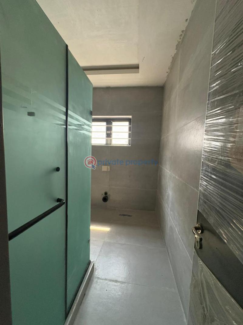 7 bedroom House For Sale Lekki Lagos - 14
