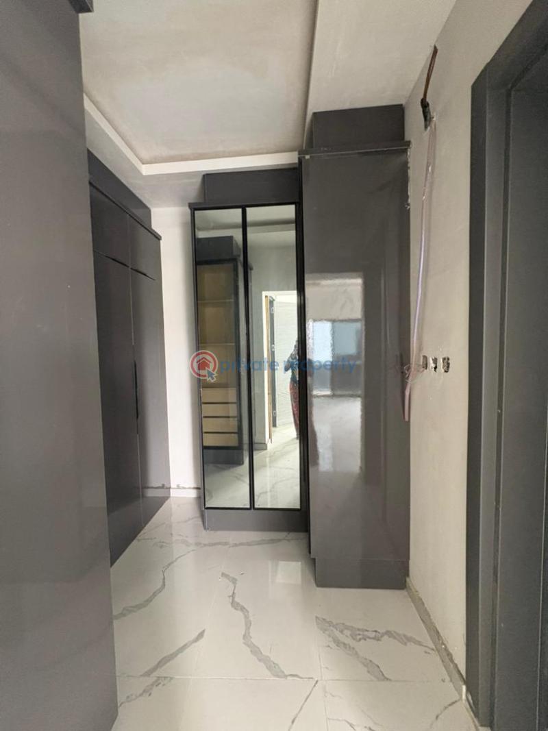 7 bedroom House For Sale Lekki Lagos - 13