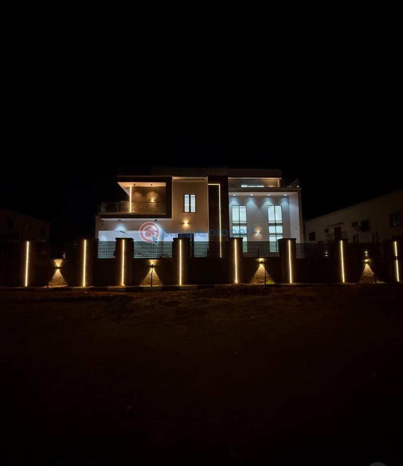 7 bedroom Detached Duplex For Sale Wuye Abuja Phase 2  - 0