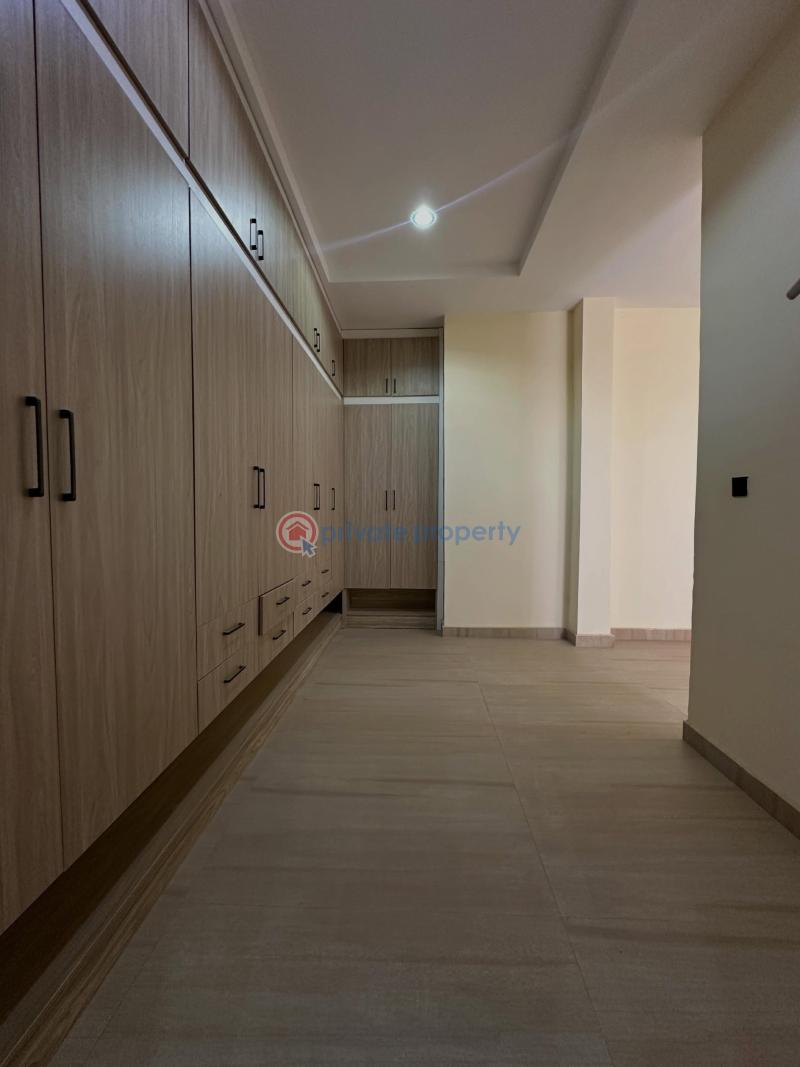 7 bedroom Detached Duplex For Sale Guzape Abuja Phase 1  - 9