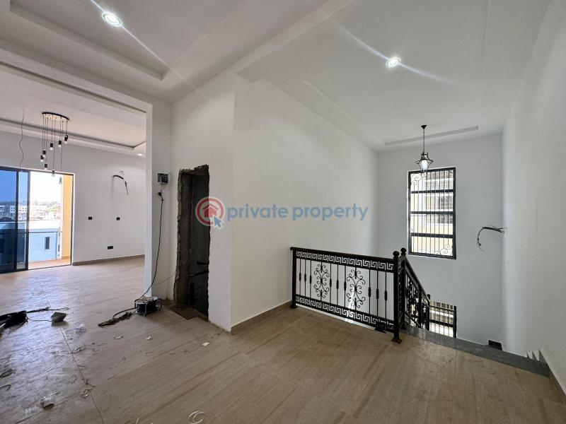 7 bedroom Detached Duplex For Sale Guzape Abuja Phase 1  - 6