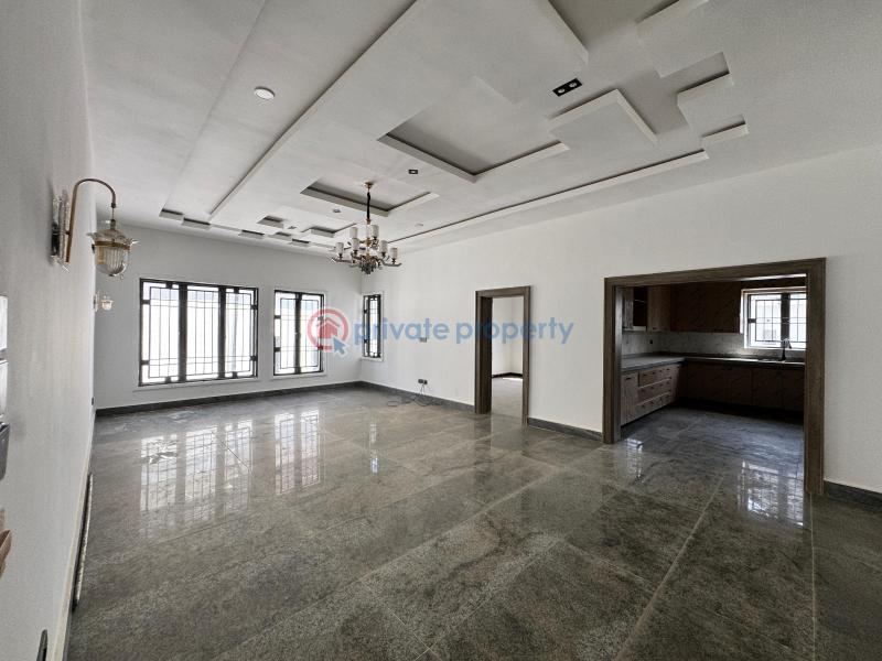 7 bedroom Detached Duplex For Sale Guzape Abuja Phase 1  - 4