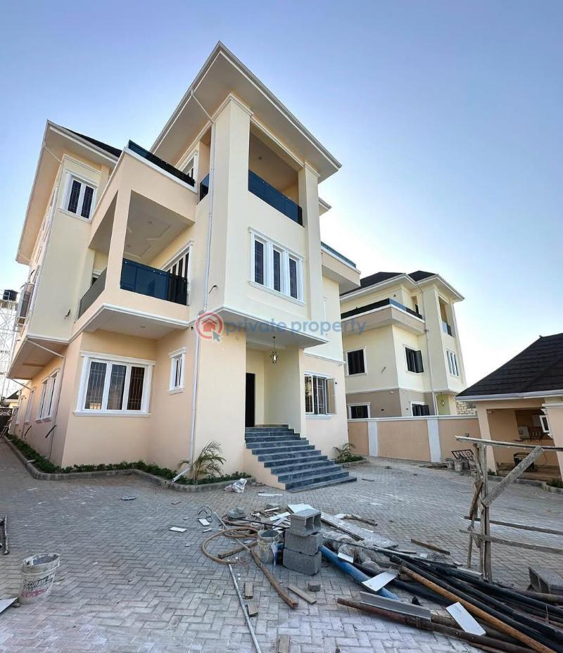 7 bedroom Detached Duplex For Sale Guzape Abuja Phase 1  - 0