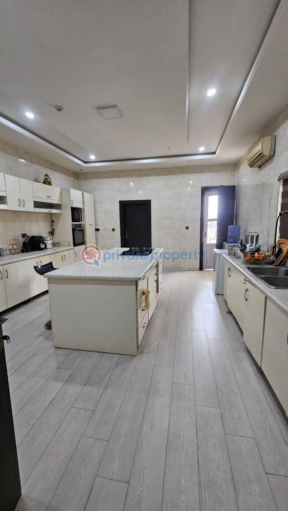 7 bedroom Detached Duplex For Sale Lekki Lagos - 3