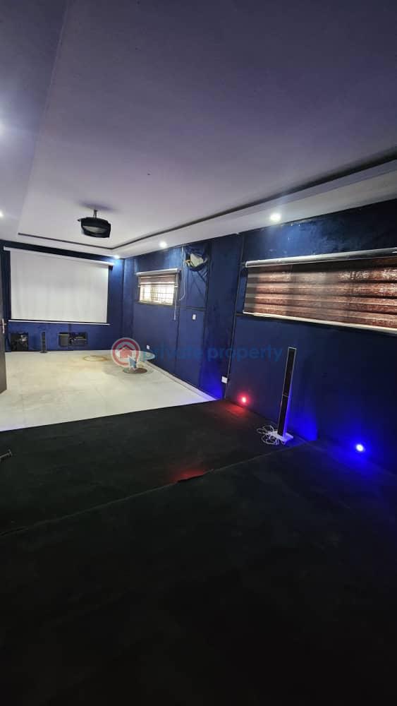 7 bedroom Detached Duplex For Sale Lekki Lagos - 1
