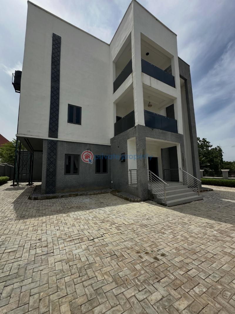 7 bedroom Detached Duplex For Sale Kaura Abuja Phase 2  - 2