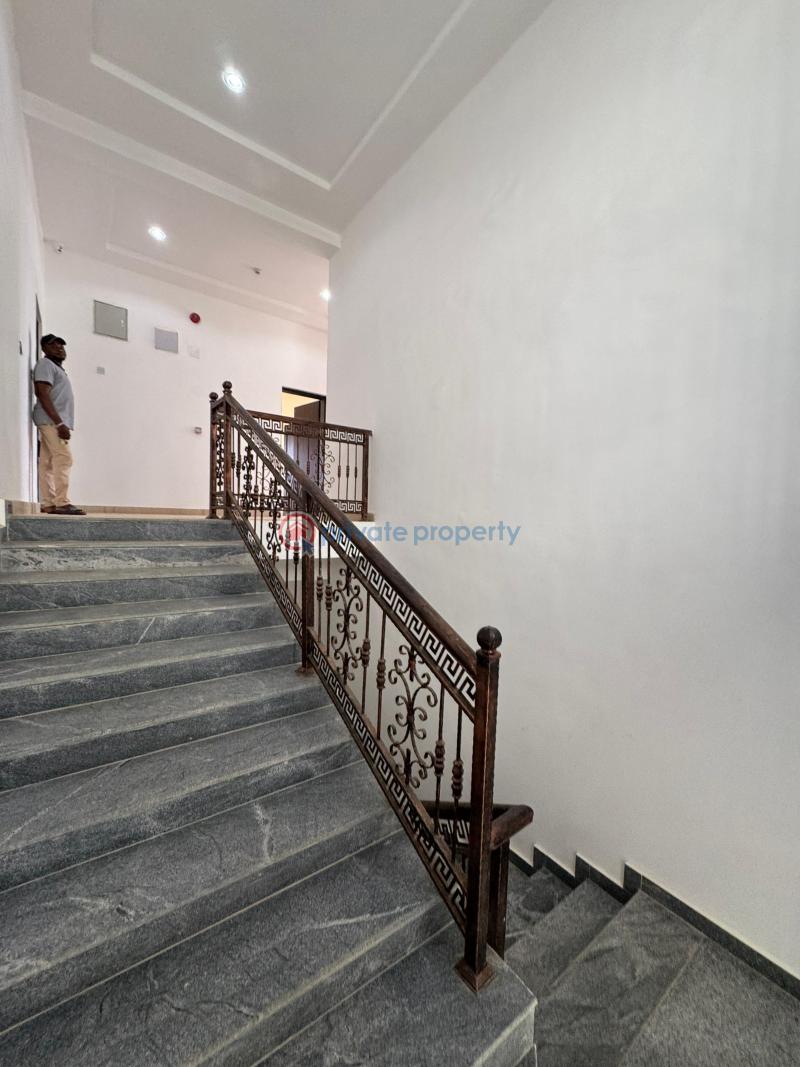 7 bedroom Detached Duplex For Sale Guzape Abuja Phase 1  - 6