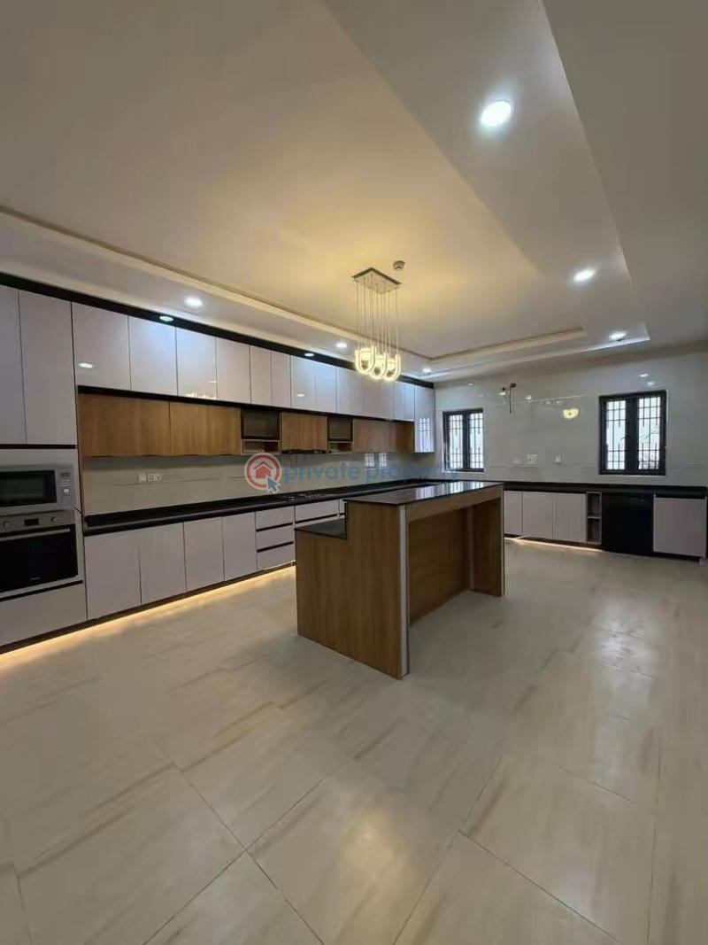 7 bedroom Detached Duplex For Sale Guzape Main Guzape Abuja Phase 1  - 11