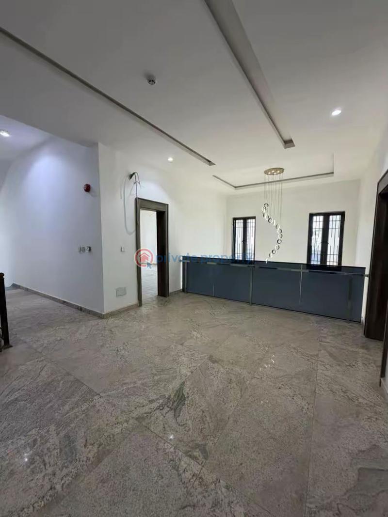 7 bedroom Detached Duplex For Sale Guzape Main Guzape Abuja Phase 1  - 12