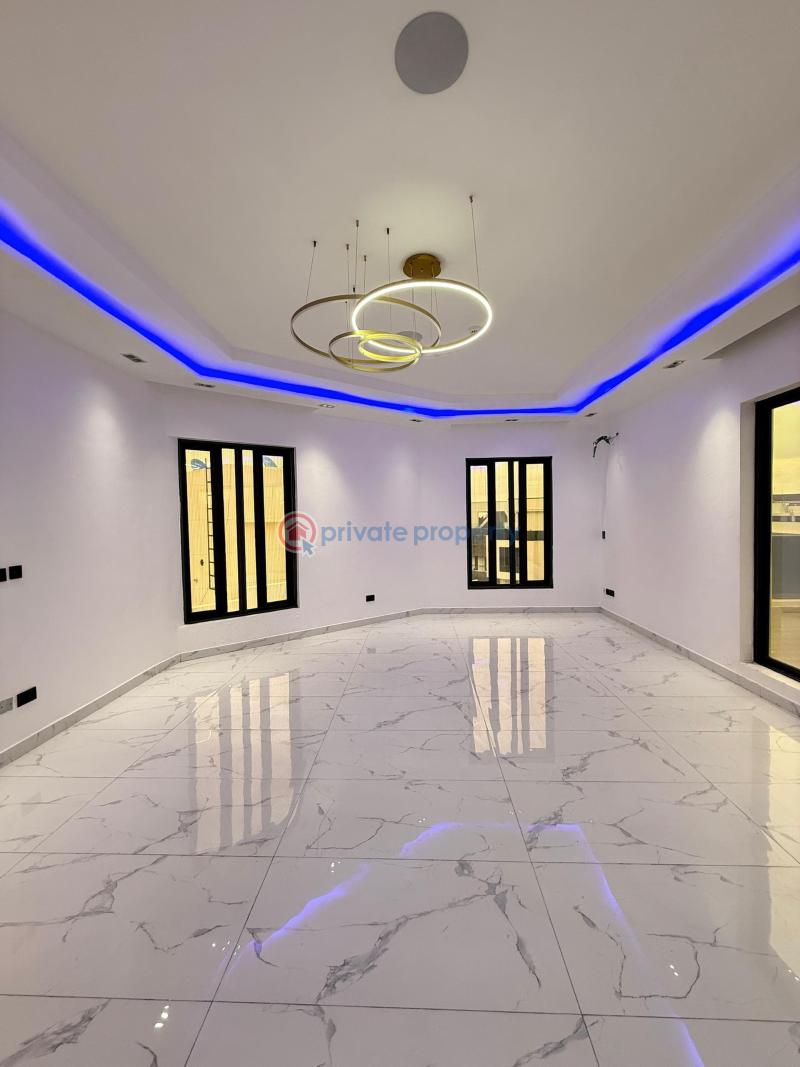 7 bedroom Detached Duplex For Sale Pinnock Estate Chevron Drive Lekki Lagos - 3