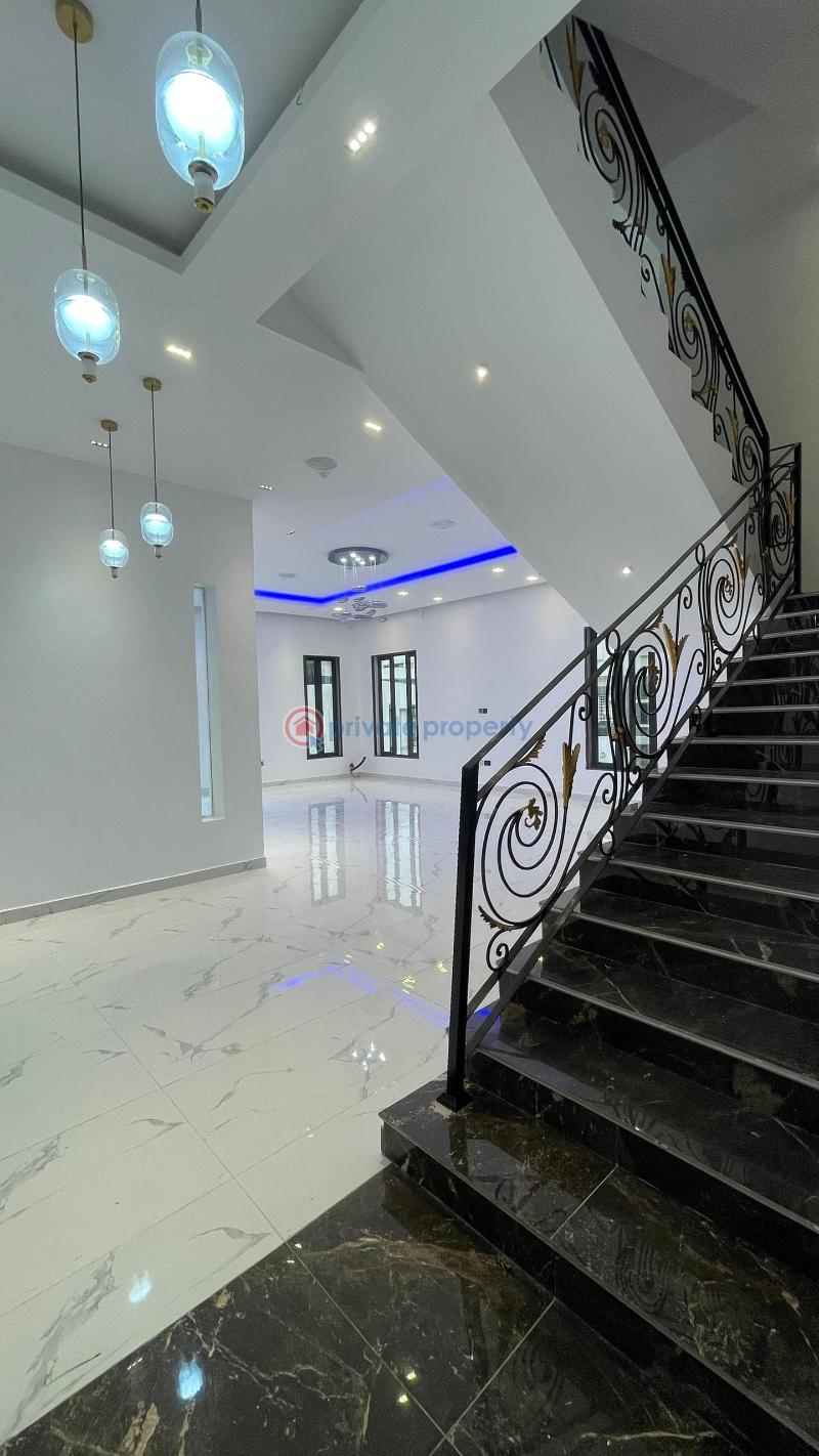 7 bedroom Detached Duplex For Sale Pinnock Estate Chevron Drive Lekki Lagos - 11