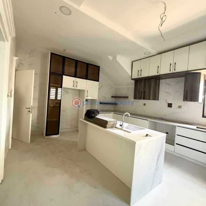 7 bedroom House For Sale Asokoro Abuja Phase 1  - 2