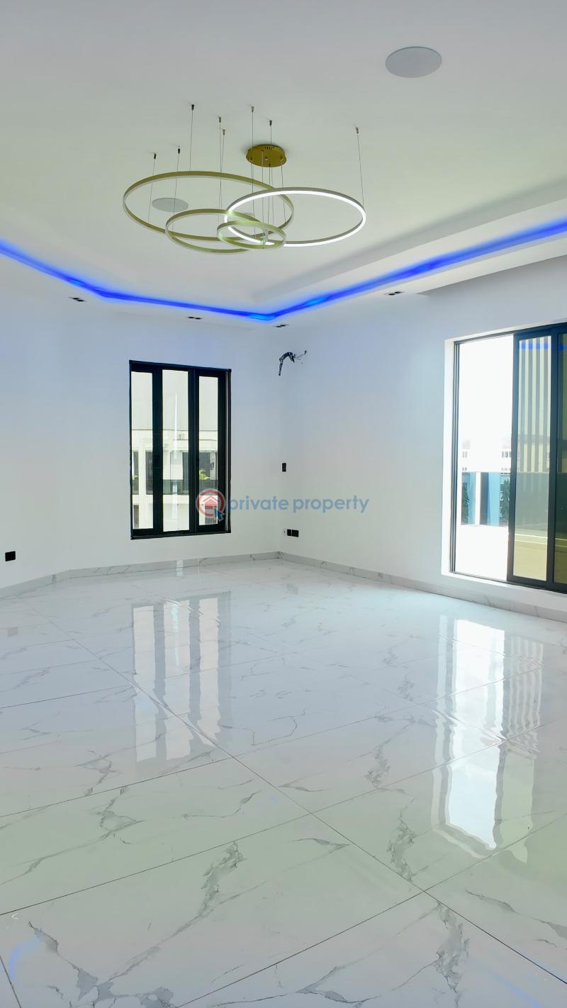 7 bedroom Detached Duplex For Sale Secure Estate Osapa Lekki Lagos - 10