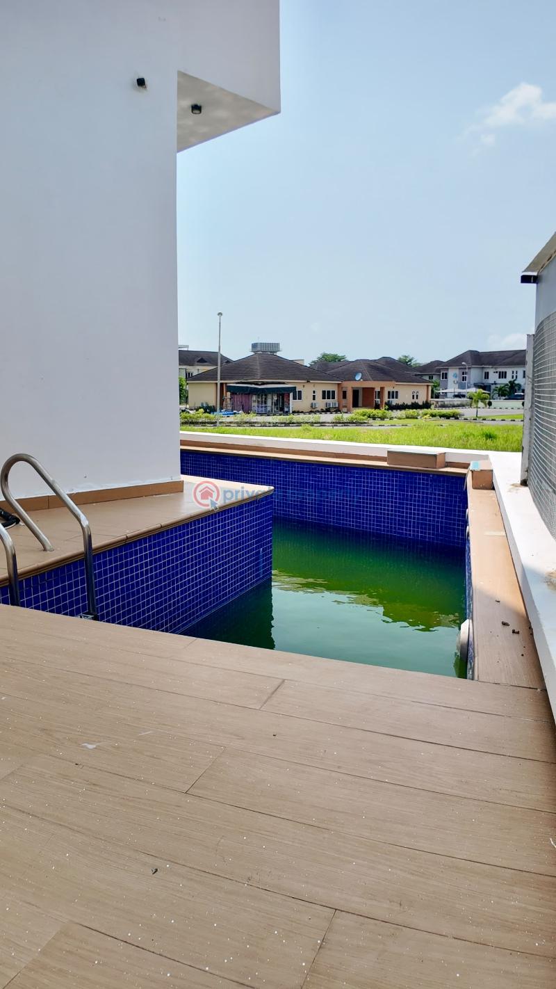 7 bedroom Detached Duplex For Sale Secure Estate Osapa Lekki Lagos - 19