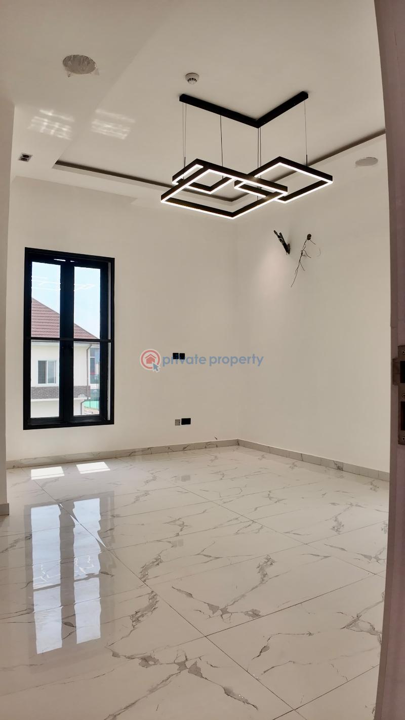 7 bedroom Detached Duplex For Sale Secure Estate Osapa Lekki Lagos - 9